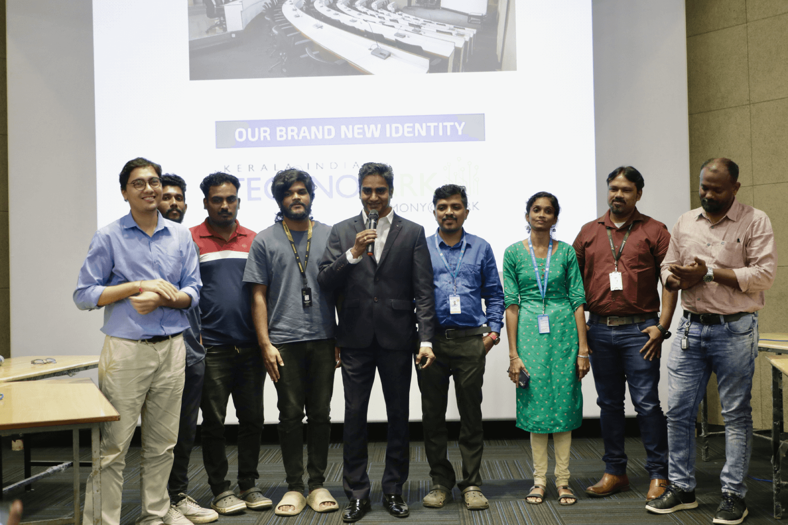 Mr. Eapen Toni John, CEO GTech addressing the gathering at the Business Quiz League: Kerala Edition.