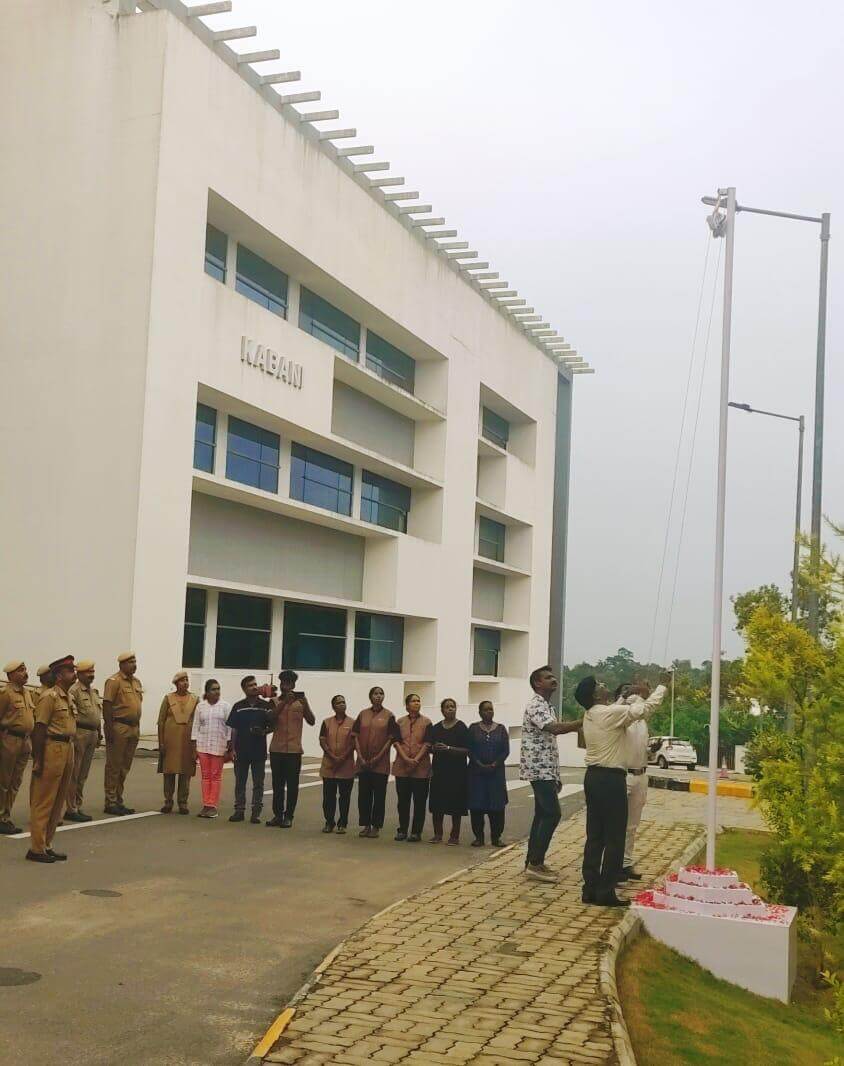 Shri Madhavan Praveen, General Manager (Projects), hoisting the national flag at the Phase IV campus on Independence Day.