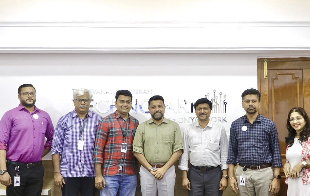 Mr. Anurag Reghu and Mr. Aravind MB, Co-Founders and Directors, HEX20 with Col Sanjeev Nair (Retd), CEO, Mr. Vasanth Varada, DGM Marketing & Customer Relationship; and Mr. Madhavan Praveen, GM (Projects), Technopark.