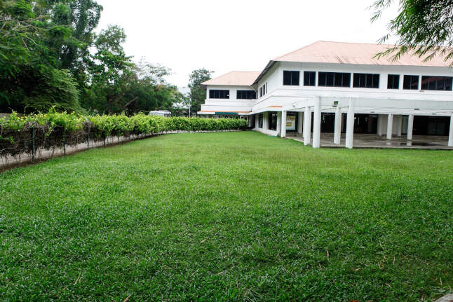 1. Club Lawn