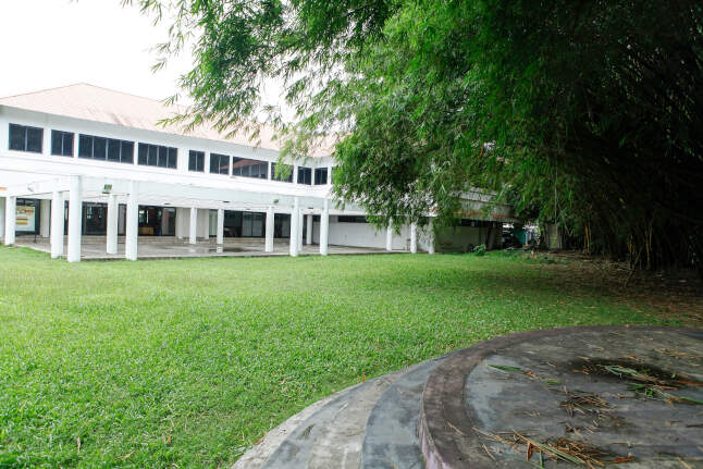 2. Club Lawn